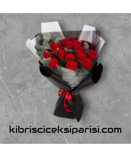 15 Kırmızı Gül Buketi